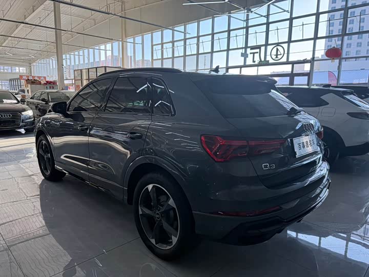 Фото 7 - Audi Q3