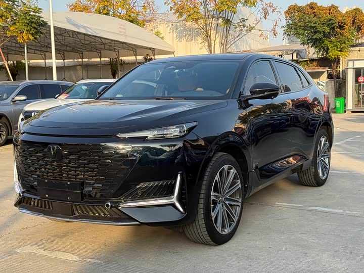 Фото 1 - Changan UNI-K