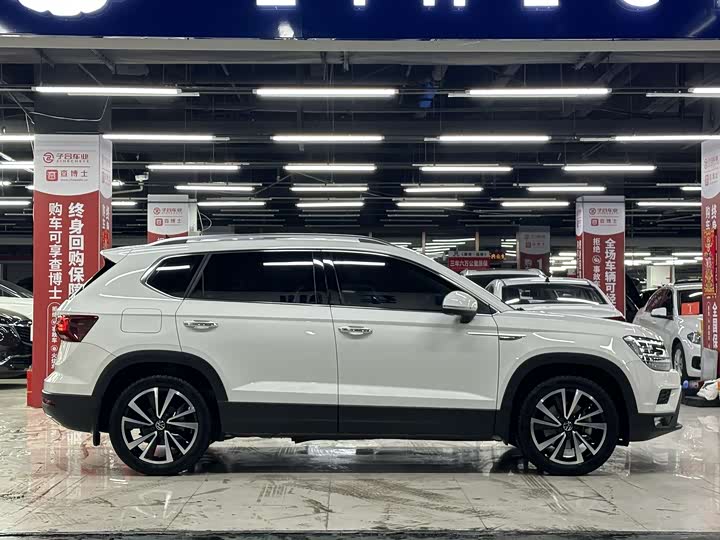 Фото 4 - Volkswagen Tharu