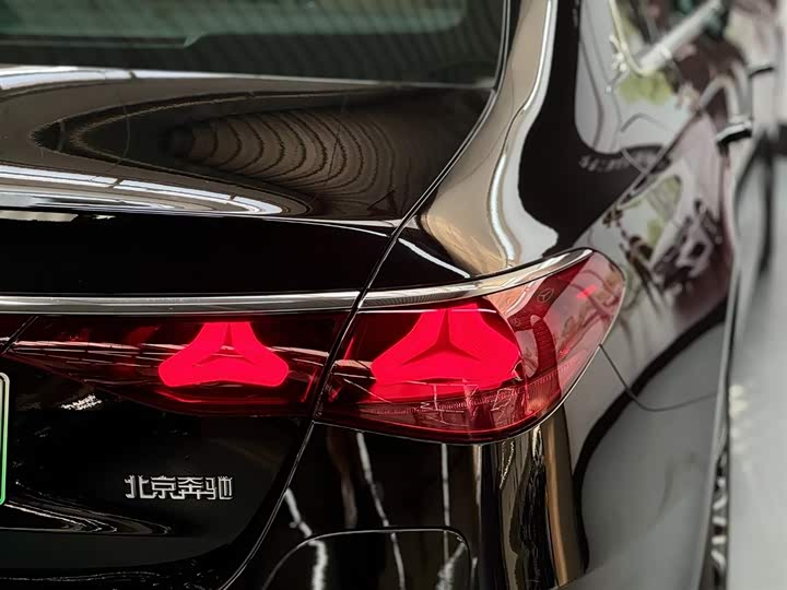 Фото 5 - Mercedes-Benz E-Class Hybrid