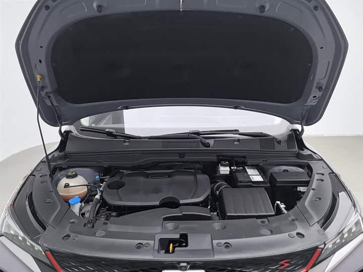 Фото 6 - Geely Coolray