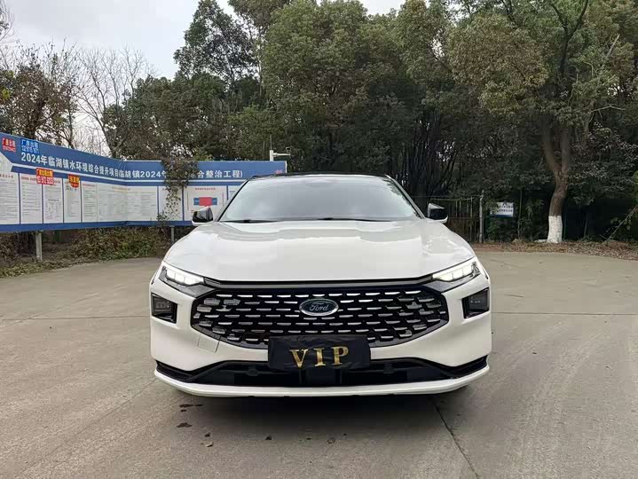 Фото 2 - Ford Mondeo