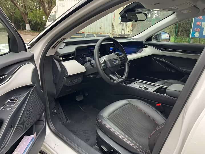 Фото 7 - Ford Mondeo