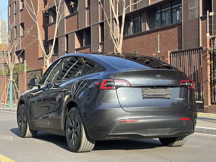 Фото 5 - Tesla Model Y