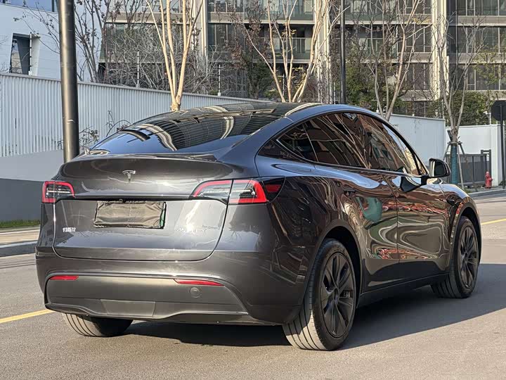 Фото 7 - Tesla Model Y