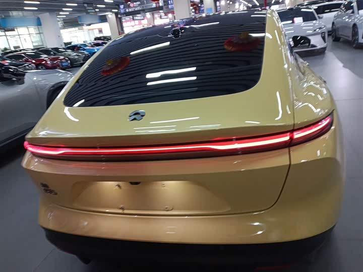 Фото 6 - Nio ET5