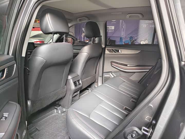 Фото 6 - Changan CS75
