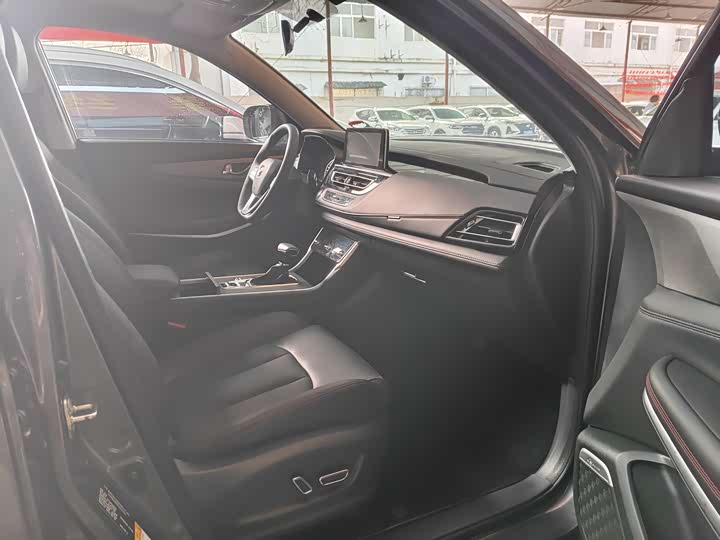 Фото 7 - Changan CS75