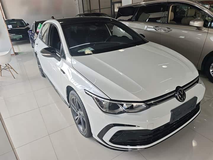 Фото 4 - Volkswagen Golf