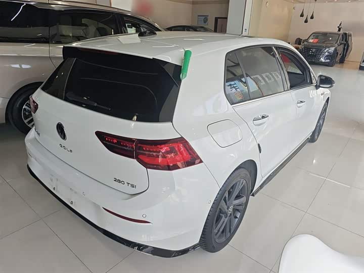 Фото 7 - Volkswagen Golf