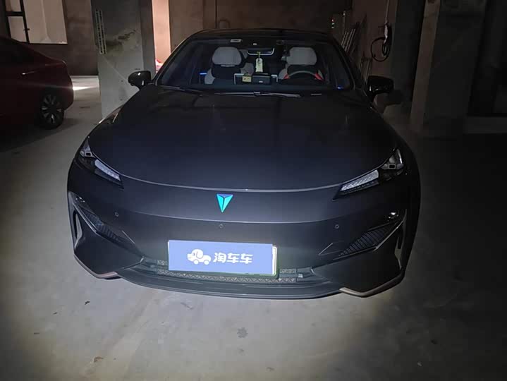 Фото 2 - Changan Deepal SL03