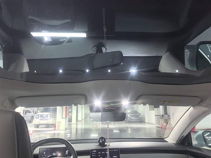 Фото 8 - Nio ET5