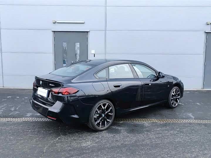 Фото 3 - BMW 2 Series