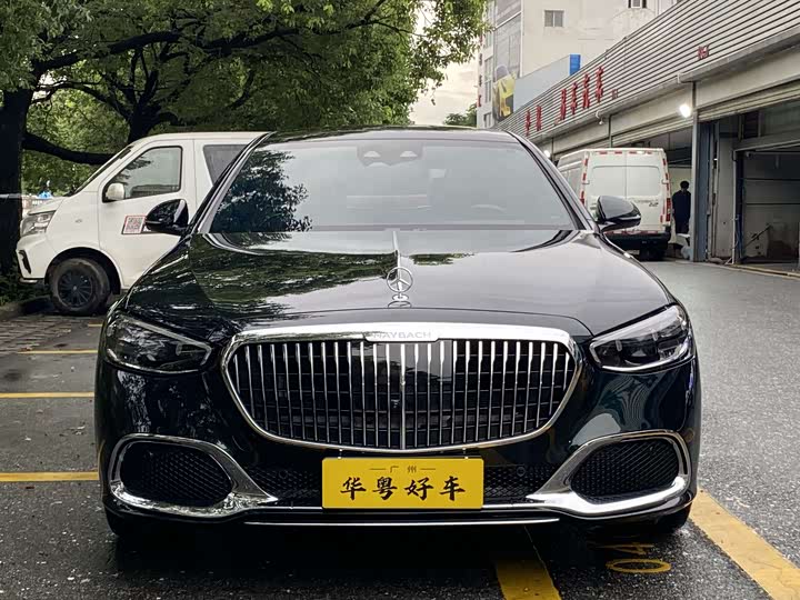 Фото 2 - Mercedes-Benz Maybach S-Class
