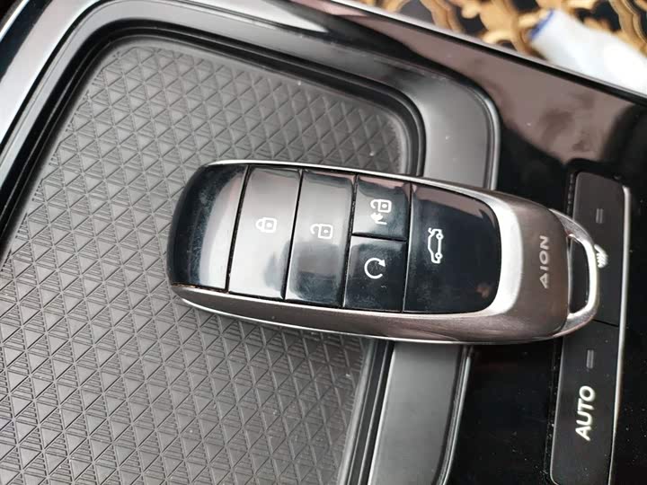 Фото 9 - GAC Aion S