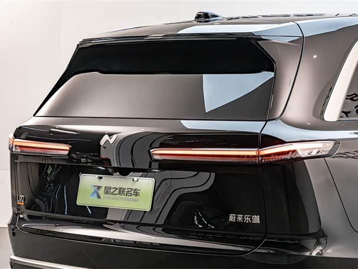 Фото 9 - Nio Onvo L90