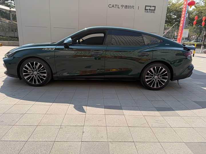 Фото 6 - MG Motor 7