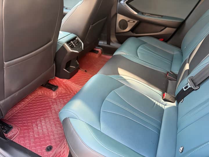 Фото 9 - MG Motor 7