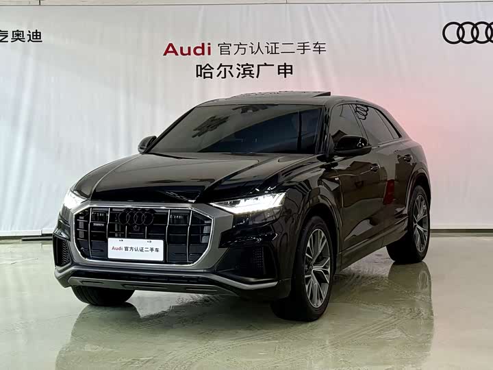 Фото 1 - Audi Q8