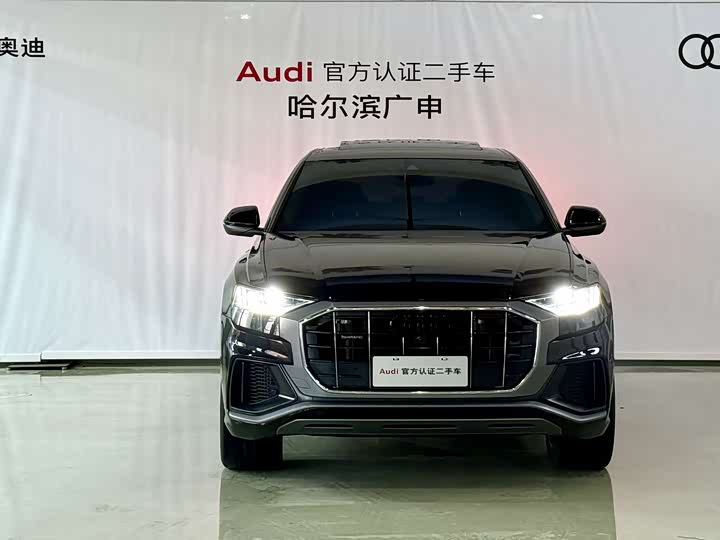 Фото 3 - Audi Q8