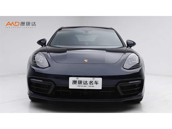 Фото 2 - Porsche Panamera