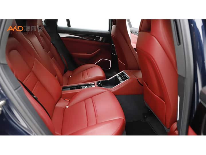 Фото 8 - Porsche Panamera