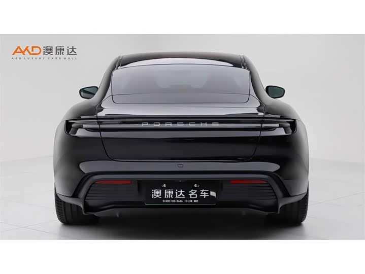 Фото 4 - Porsche Taycan