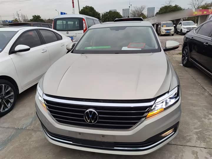 Фото 3 - Volkswagen Lavida