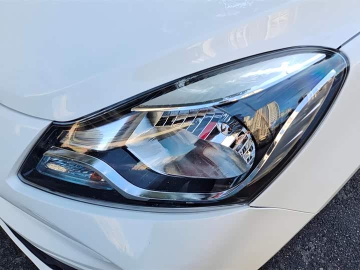 Фото 5 - Changan BenBen E-Star