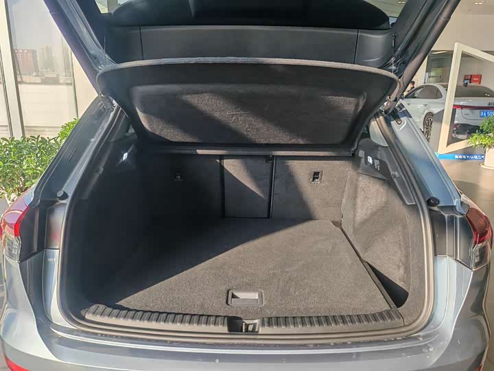 Фото 9 - Audi Q4 e-tron