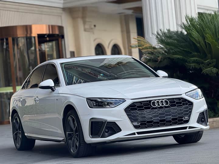 Фото 3 - Audi A4L