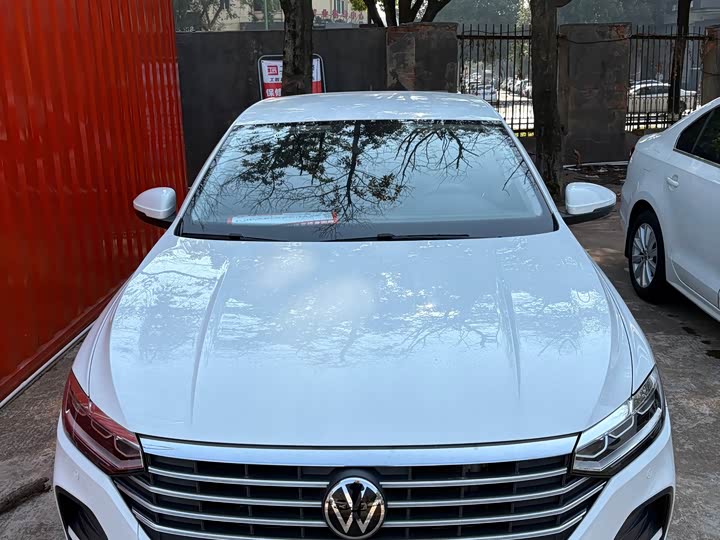 Фото 2 - Volkswagen Lavida