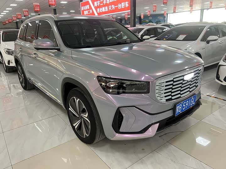 Фото 2 - Geely Monjaro