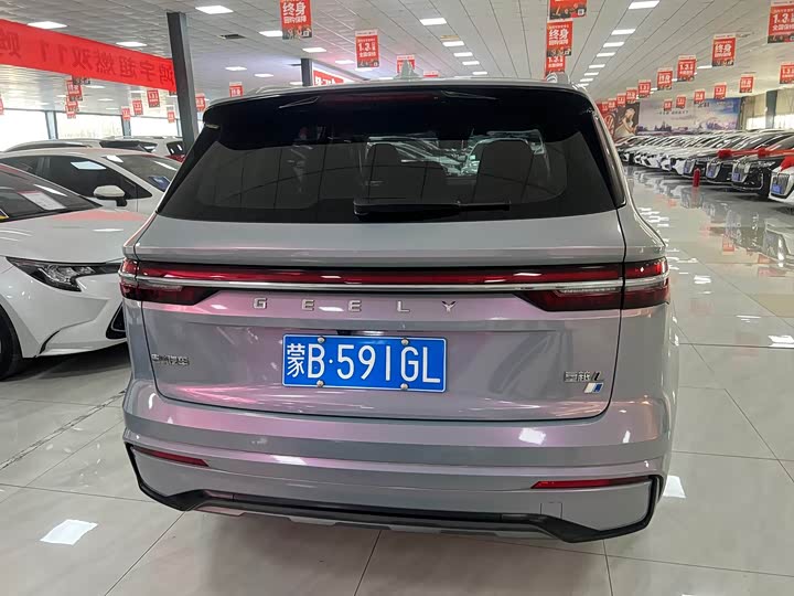 Фото 4 - Geely Monjaro