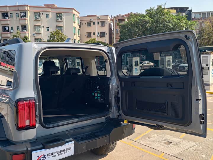 Фото 9 - Tank 300