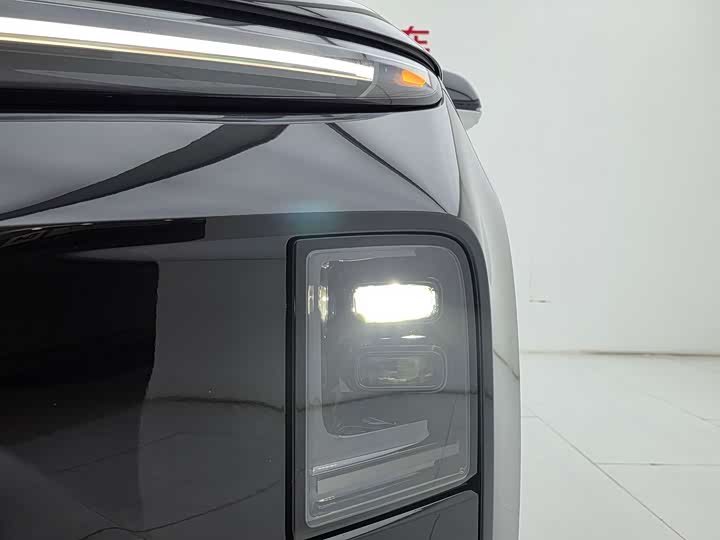 Фото 7 - LiXiang L6