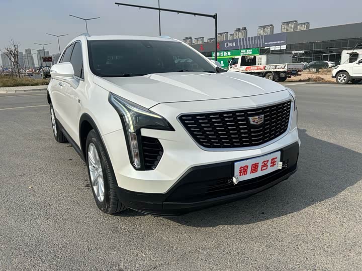 Фото 1 - Cadillac XT4