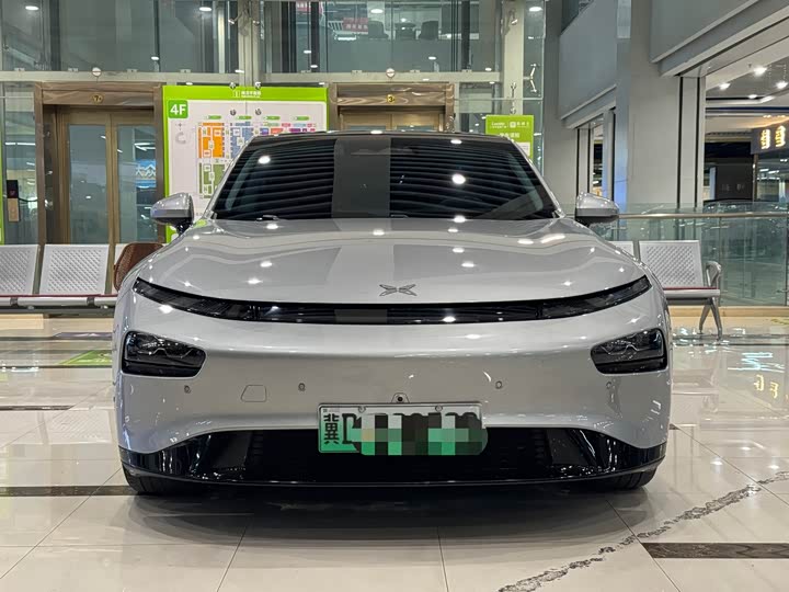 Фото 2 - XPeng P7