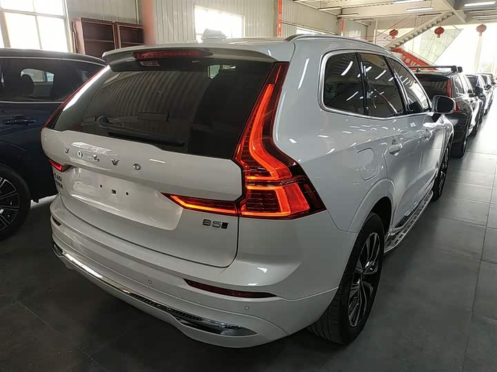 Фото 7 - Volvo XC60