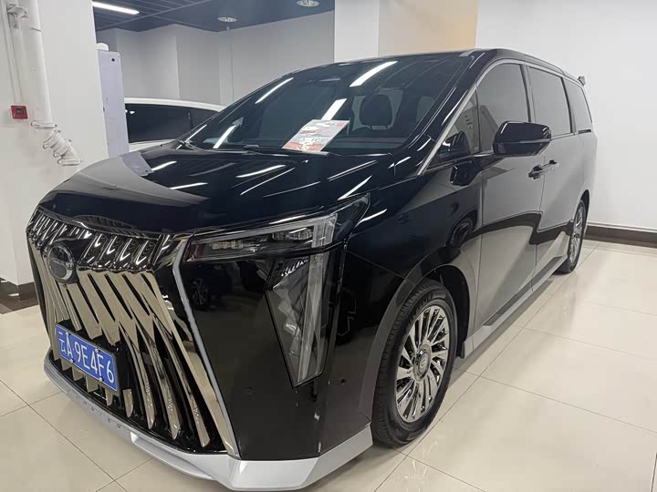 Фото 1 - GAC Trumpchi M8