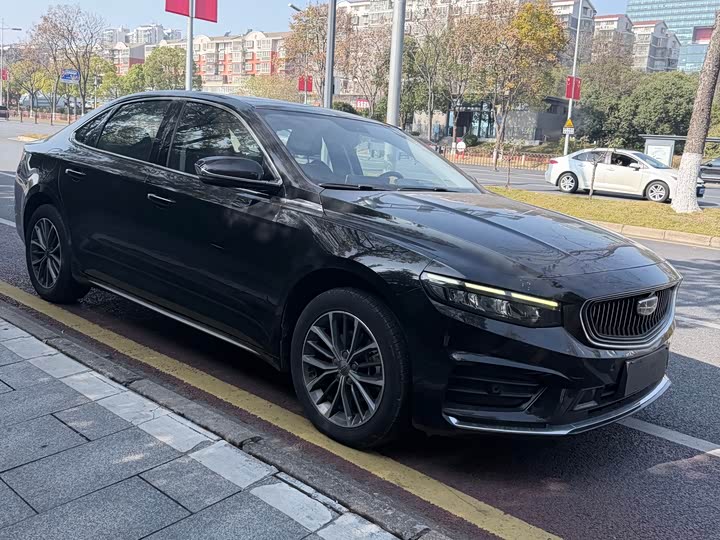 Фото 3 - Geely Preface