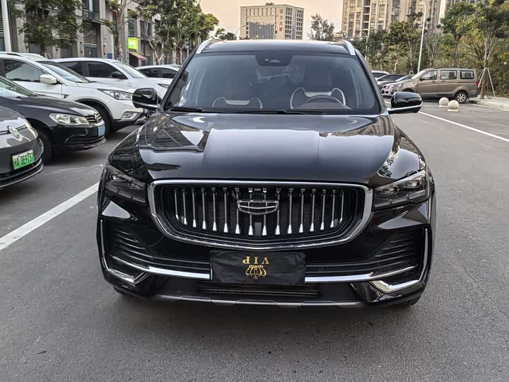 Фото 2 - Geely Monjaro