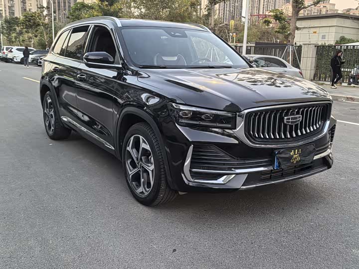 Фото 3 - Geely Monjaro