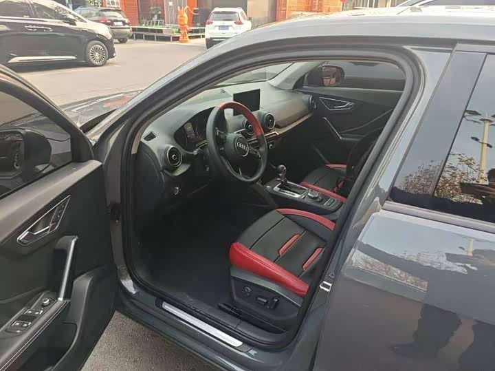 Фото 3 - Audi Q2L