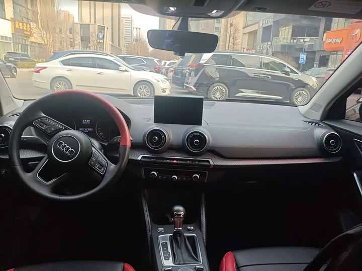 Фото 5 - Audi Q2L