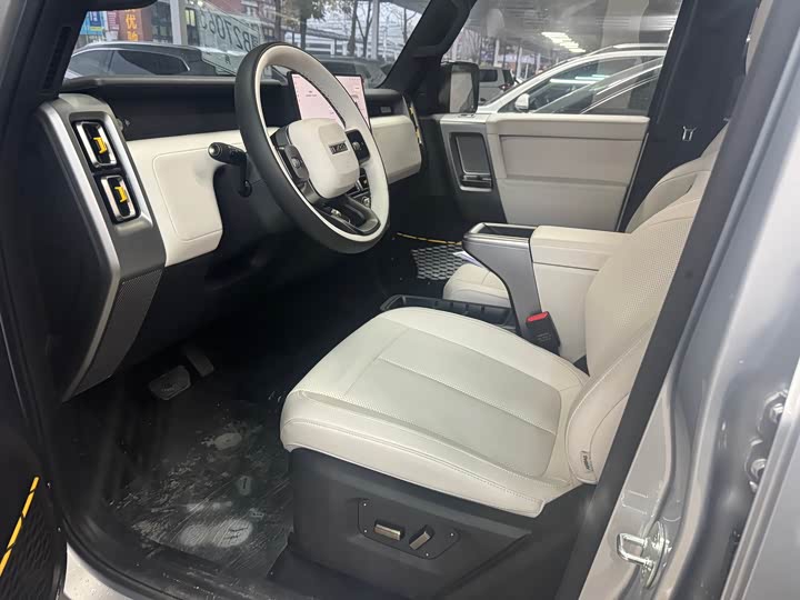 Фото 7 - Chery iCar V23