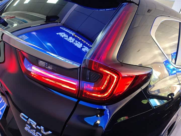 Фото 8 - Honda CR-V