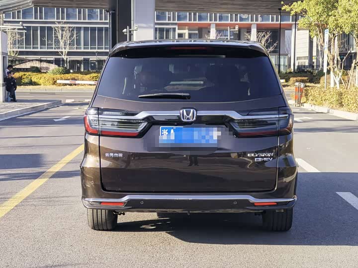 Фото 5 - Honda Elysion