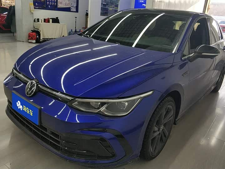 Фото 1 - Volkswagen Golf