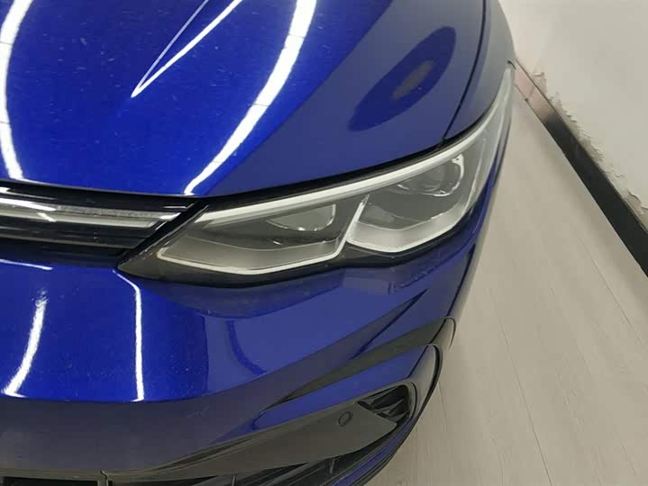 Фото 5 - Volkswagen Golf